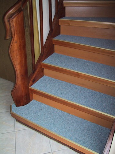 Teppich auf Treppe - Treppenprofil
