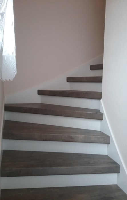 Stufen aus Laminat im Dekor VERMONT